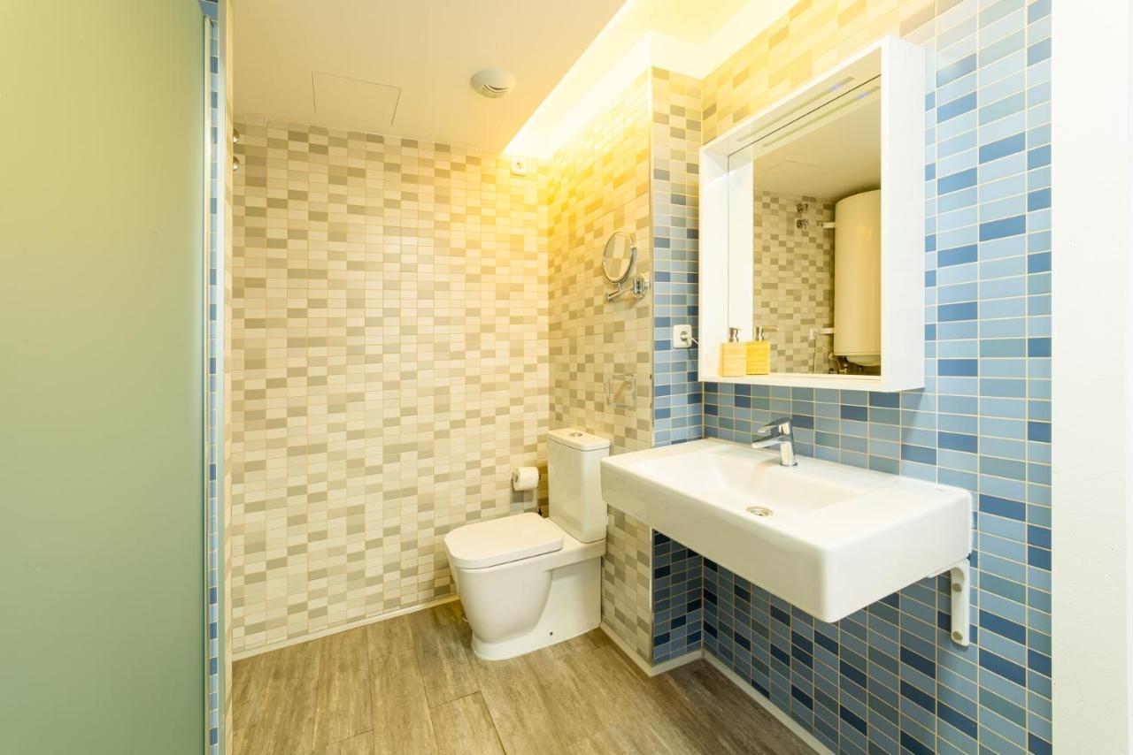 Apartamentos Con Encanto En El Centro De Granada Luaran gambar
